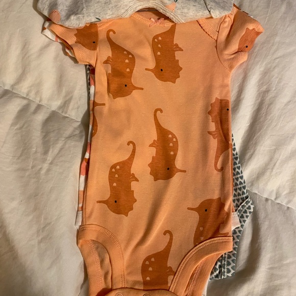Baby onesies - new with tags - Picture 3 of 7